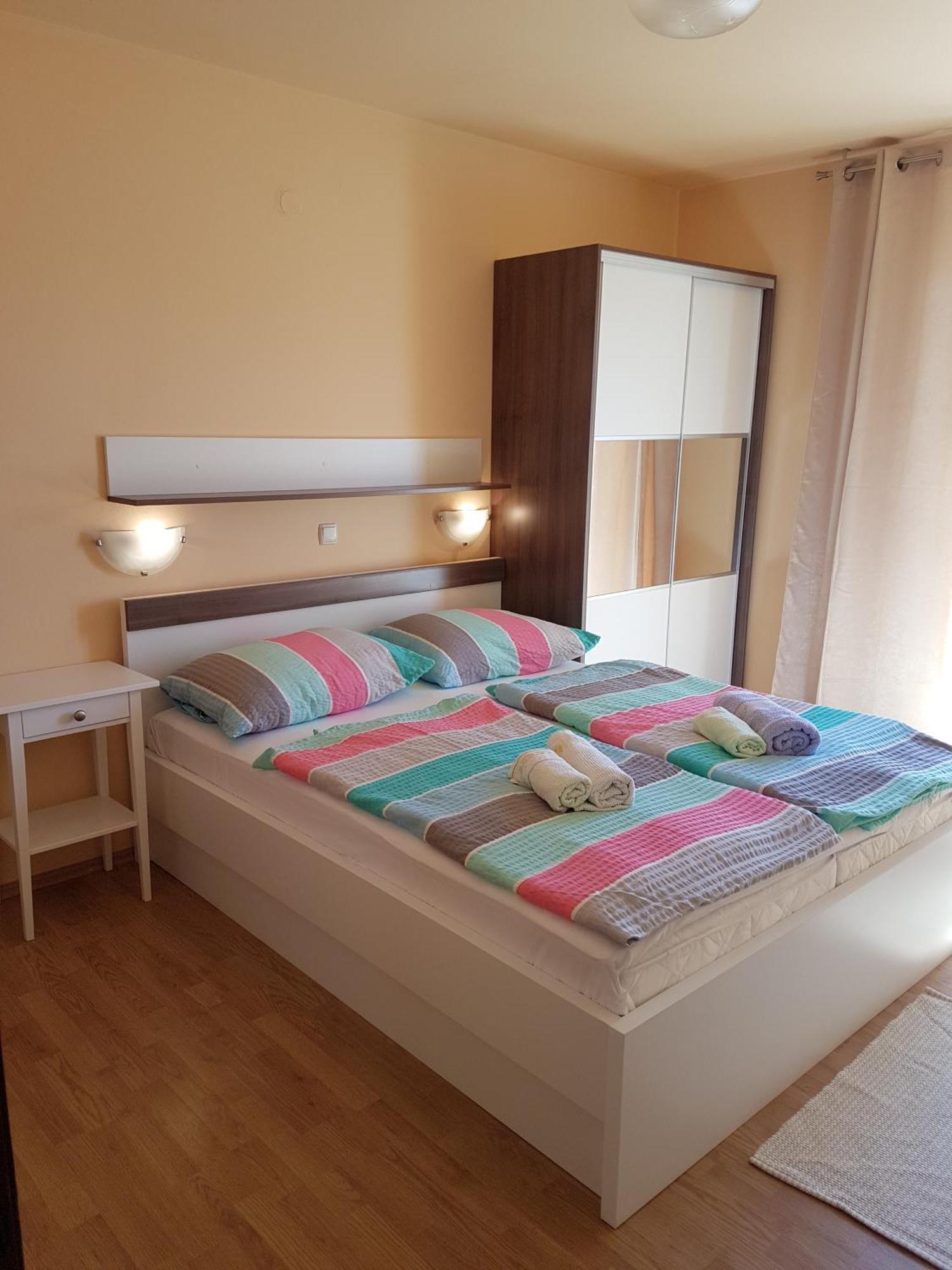 Guesthouse Mira Rab Town Pokój zdjęcie